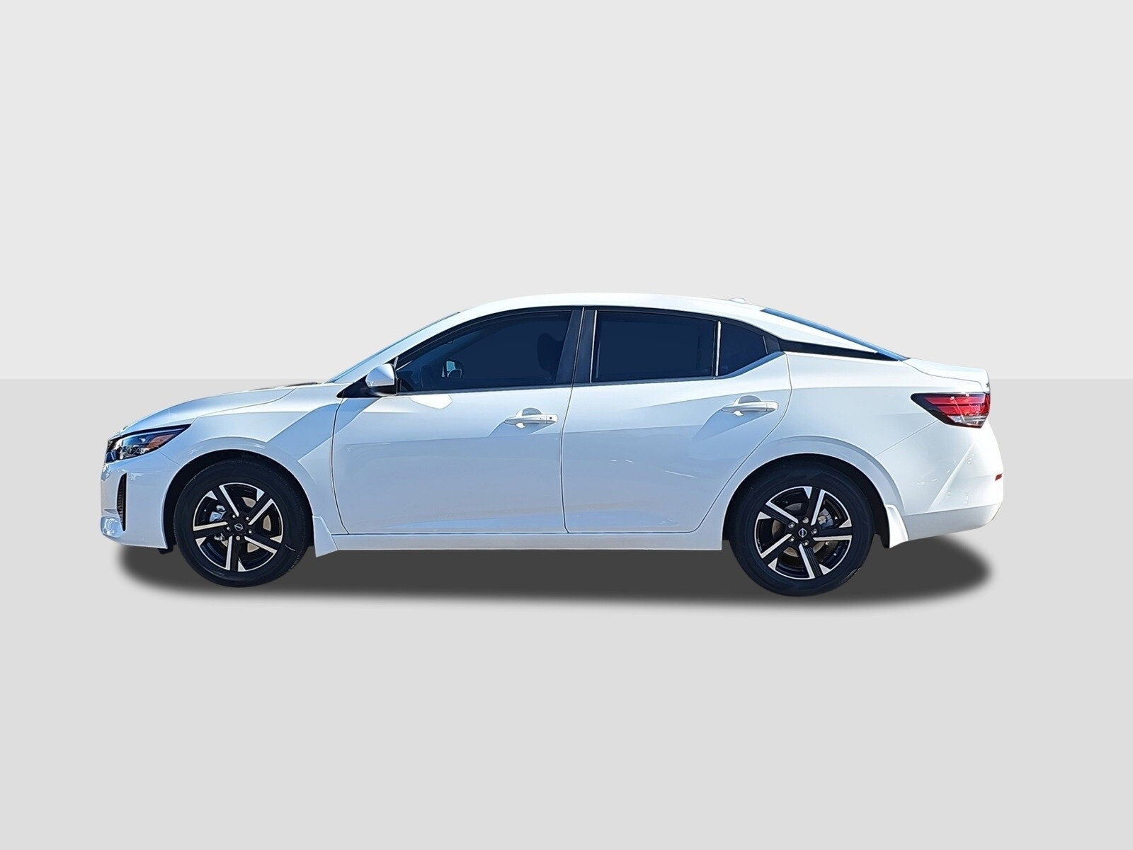 2025 Nissan Sentra SV photo 2