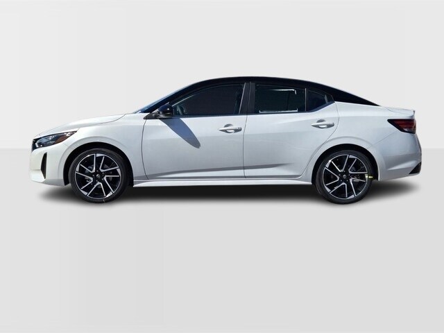 2025 Nissan Sentra SR photo 2