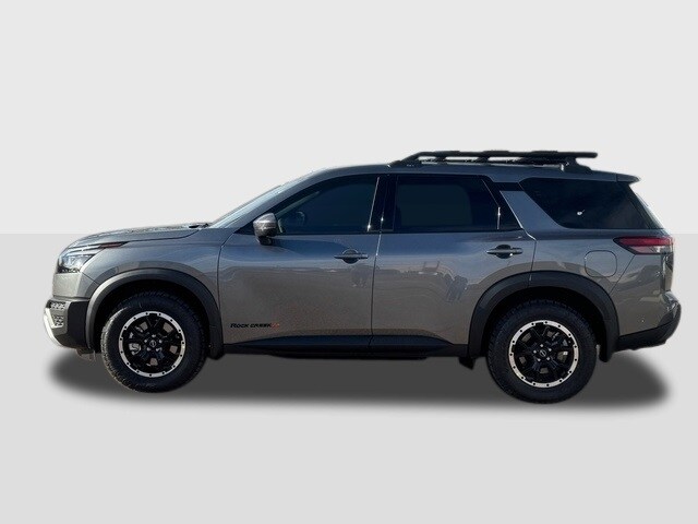 2025 Nissan Pathfinder Rock Creek photo 2