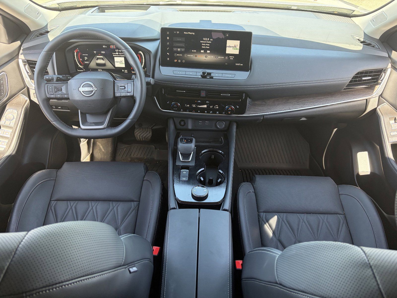 2026 Nissan Rogue Platinum - Photo 16