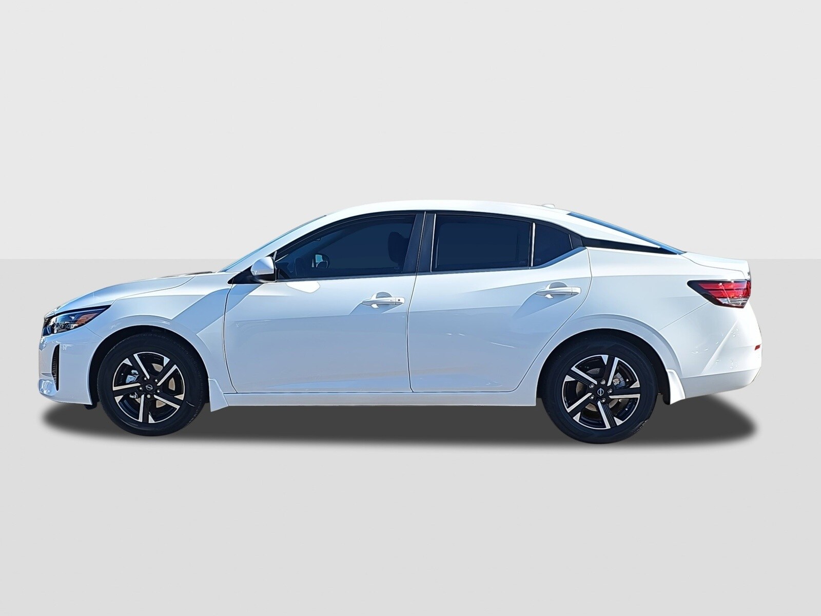 2025 Nissan Sentra SV photo 2
