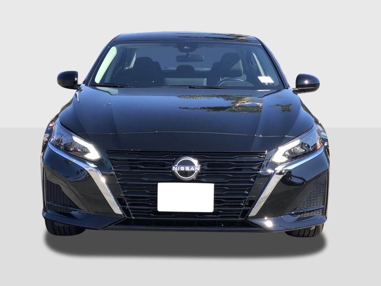 2025 Nissan Altima SV photo 2