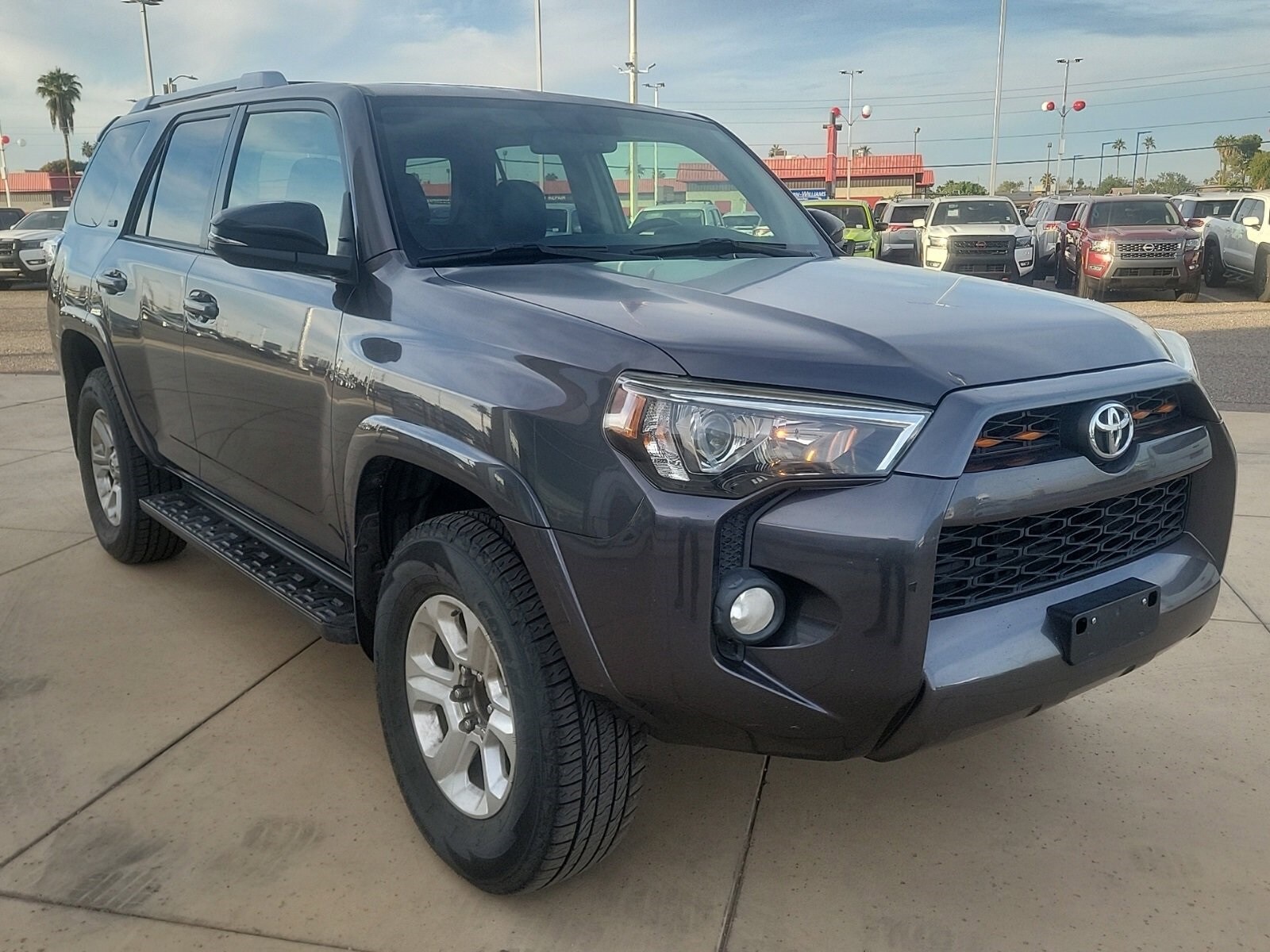 2016 Toyota 4Runner SR5 Premium photo 3