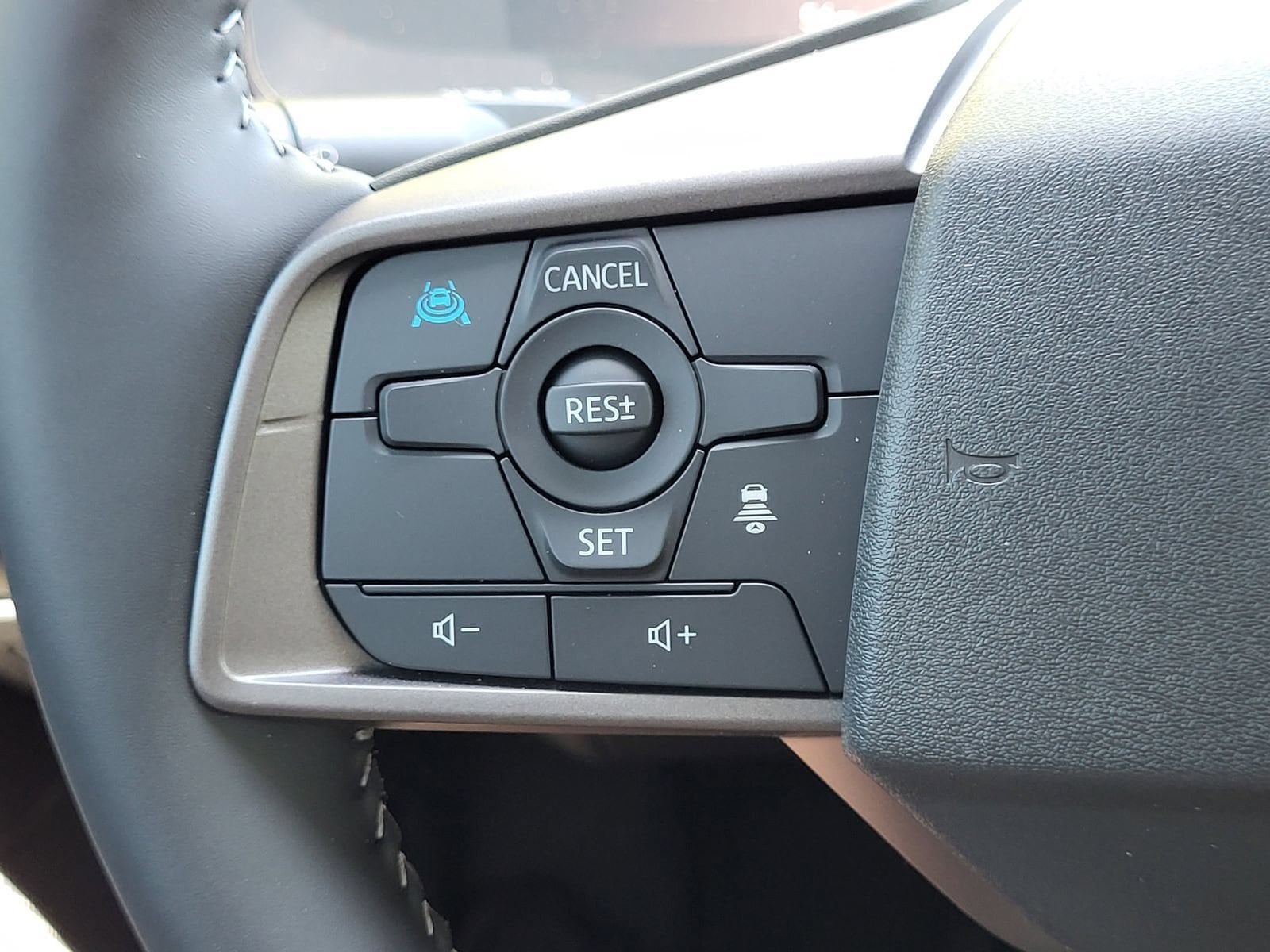 2026 Nissan Sentra SL - Photo 13