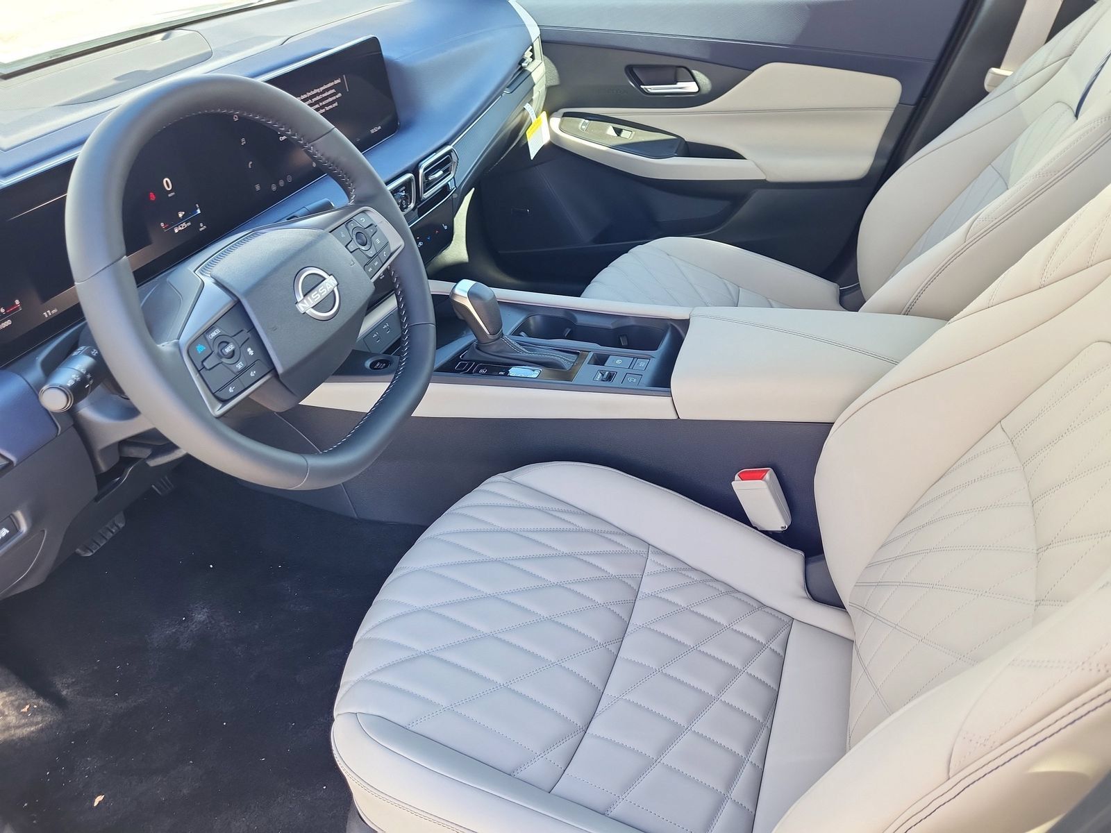 2026 Nissan Sentra SL - Photo 7