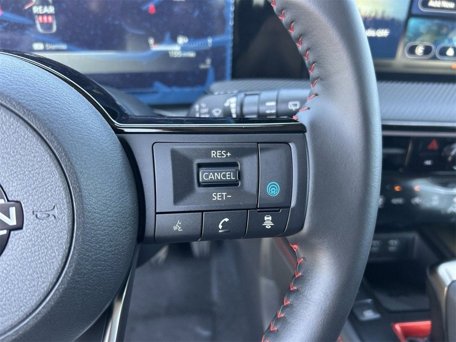 2025 Nissan Kicks SR - Photo 32