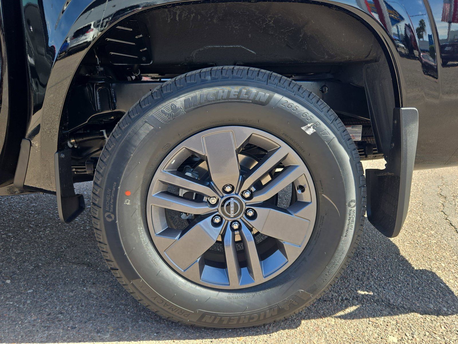 2026 Nissan Frontier SV - Photo 13