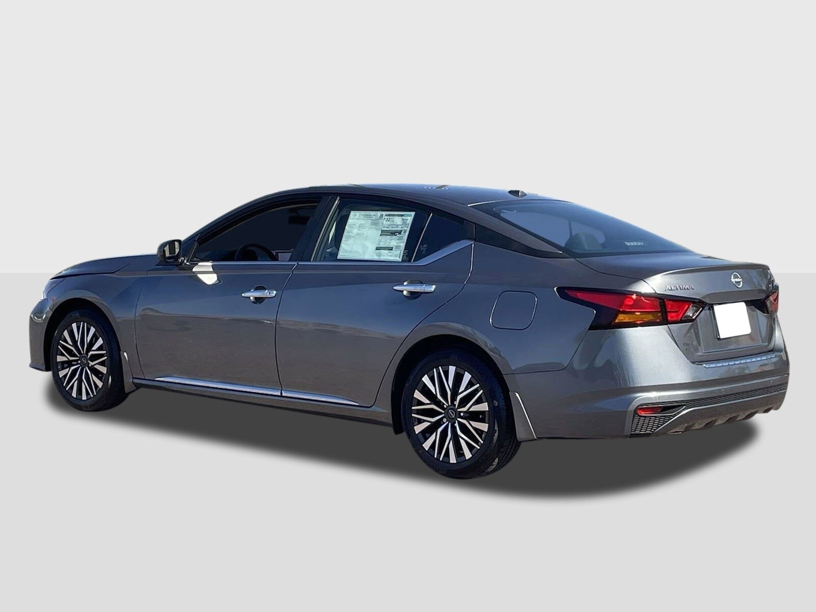 2025 Nissan Altima SV photo 3
