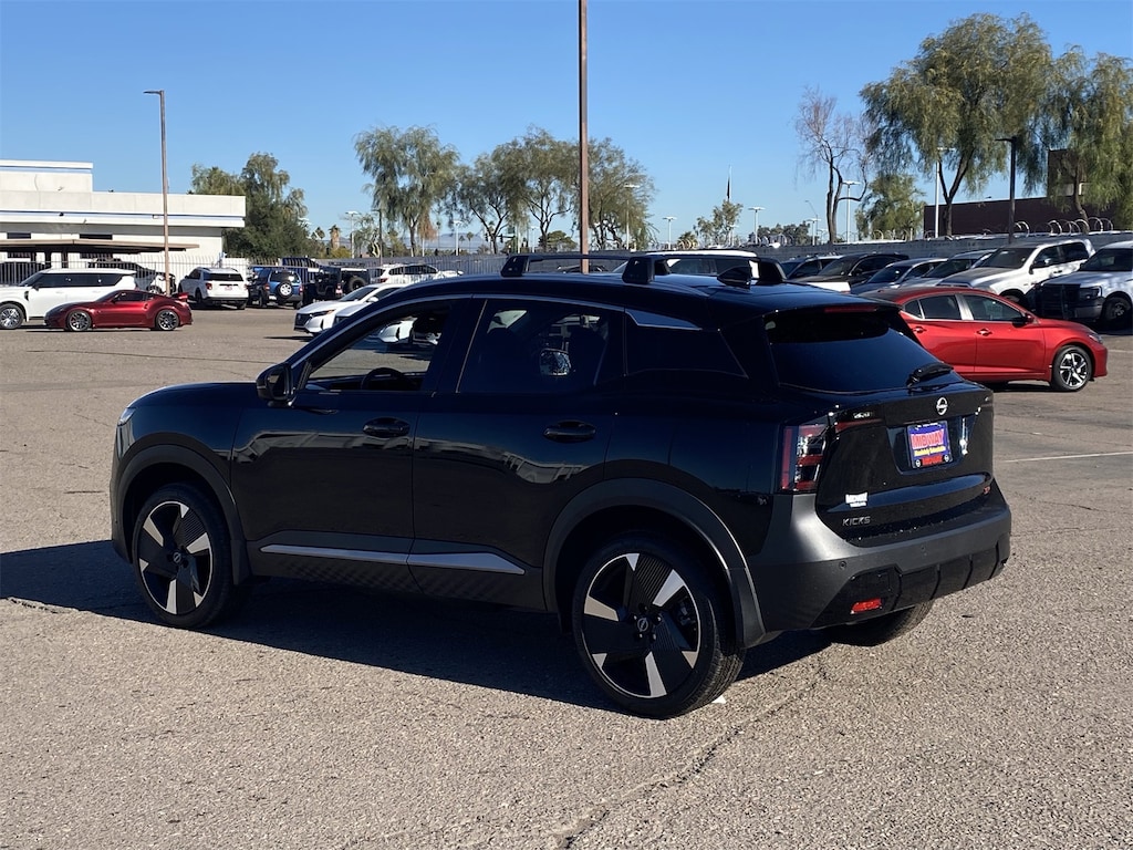New 2026 Nissan Kicks SR SUV