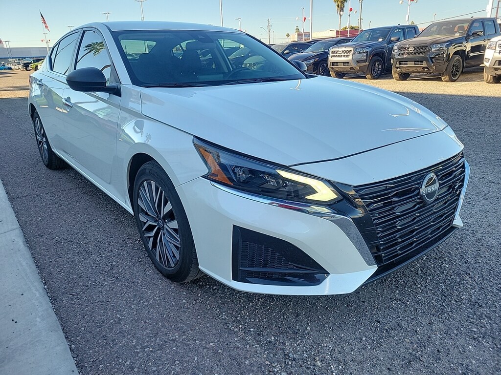 Used 2024 Nissan Altima 2.5 SV Sedan