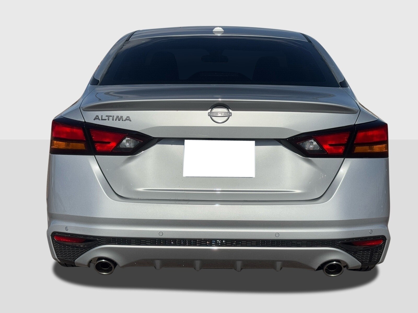 2025 Nissan Altima SV photo 4