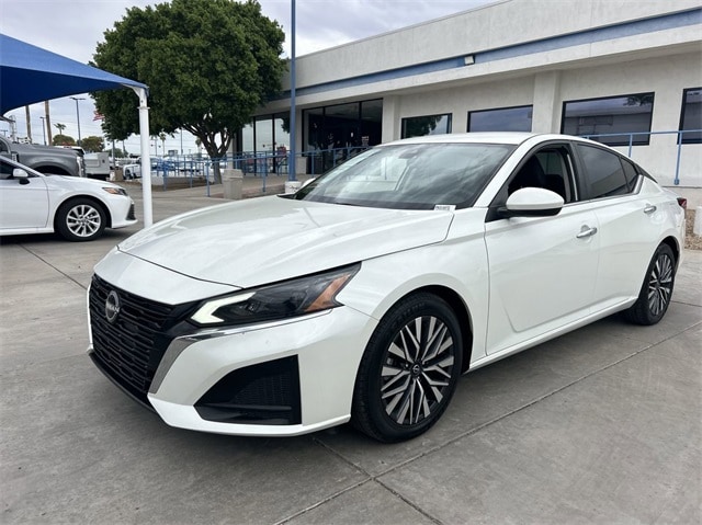 Used 2023 Nissan Altima SV with VIN 1N4BL4DV9PN314472 for sale in Phoenix, AZ