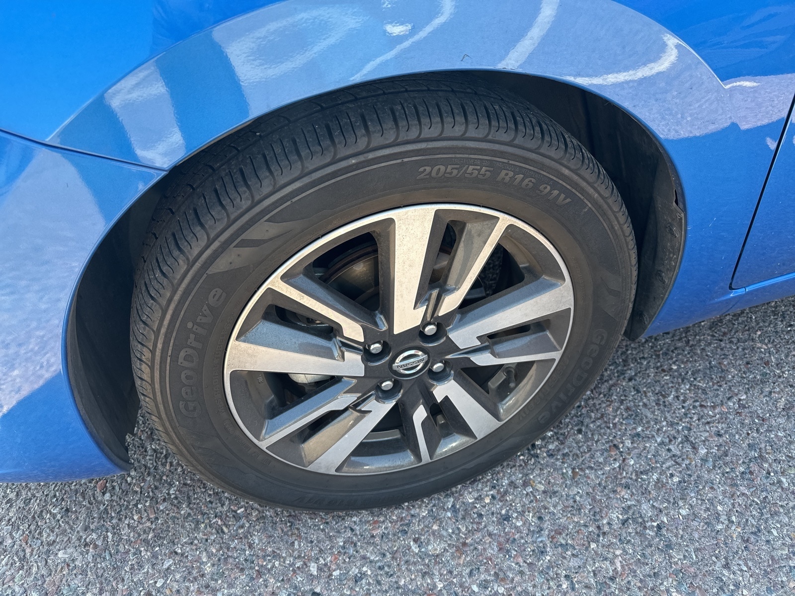 Used 2021 Nissan Versa Sedan SV with VIN 3N1CN8EVXML921638 for sale in Phoenix, AZ