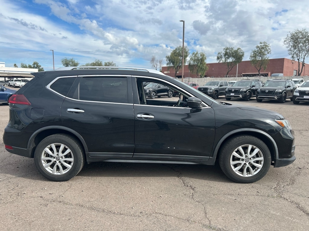 Used 2020 Nissan Rogue SV SUV