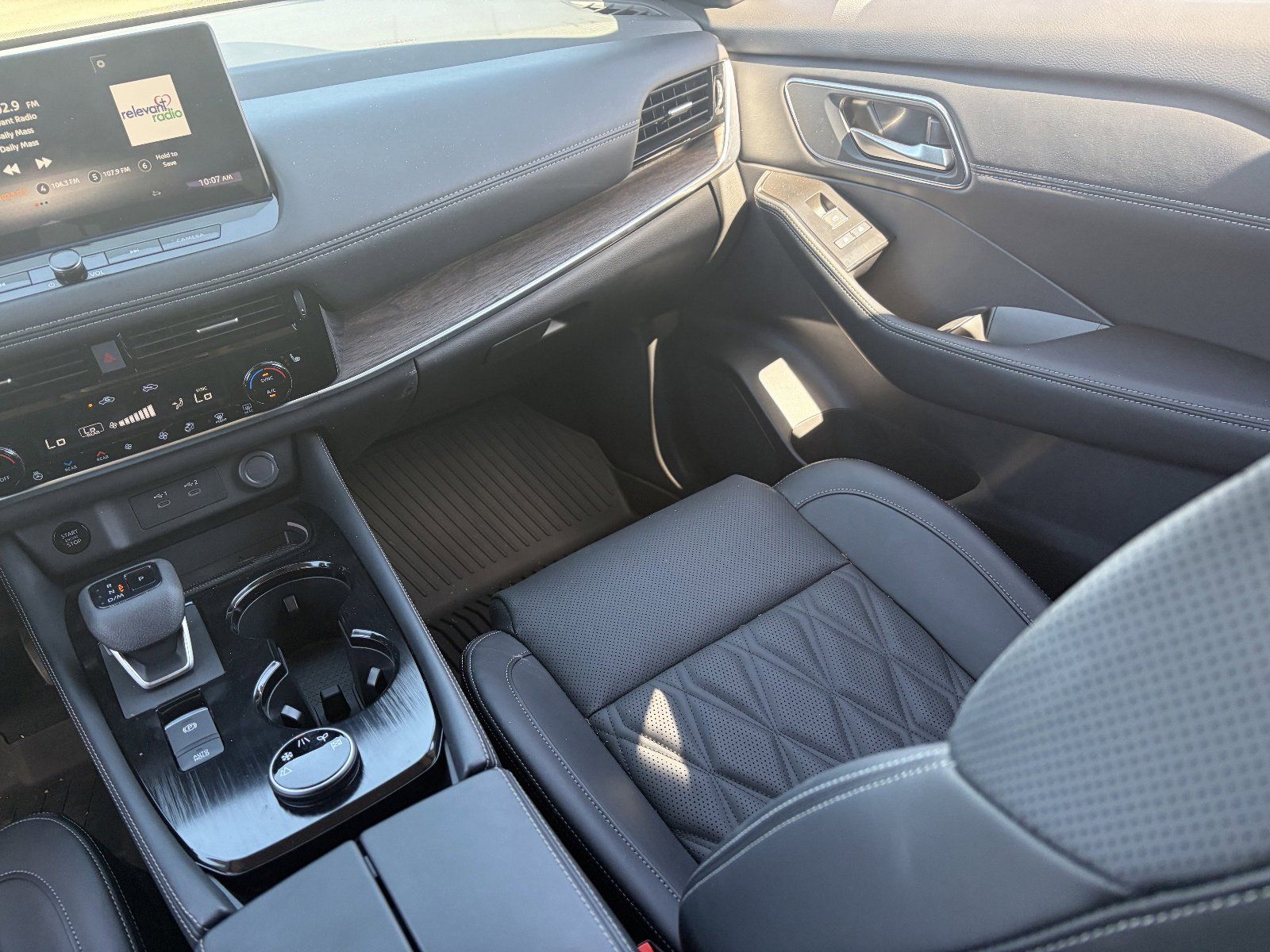 2026 Nissan Rogue Platinum - Photo 17