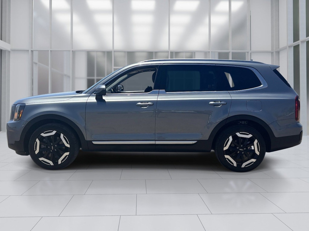 Used 2024 Kia Telluride S SUV