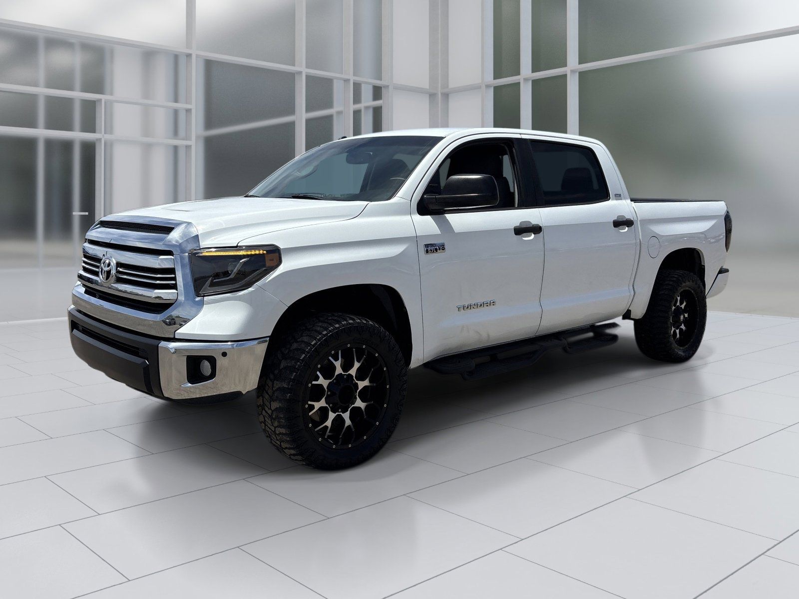 View vehicle photo 2