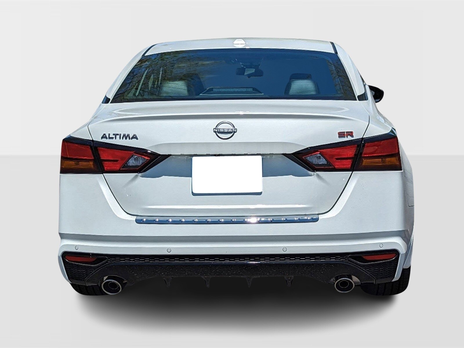 2025 Nissan Altima SR photo 4