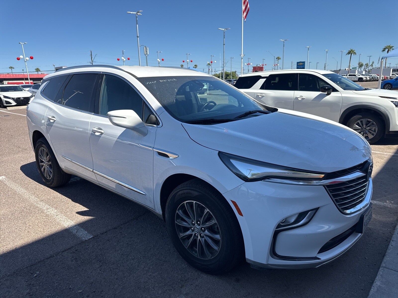 2023 Buick Enclave Essence photo 2