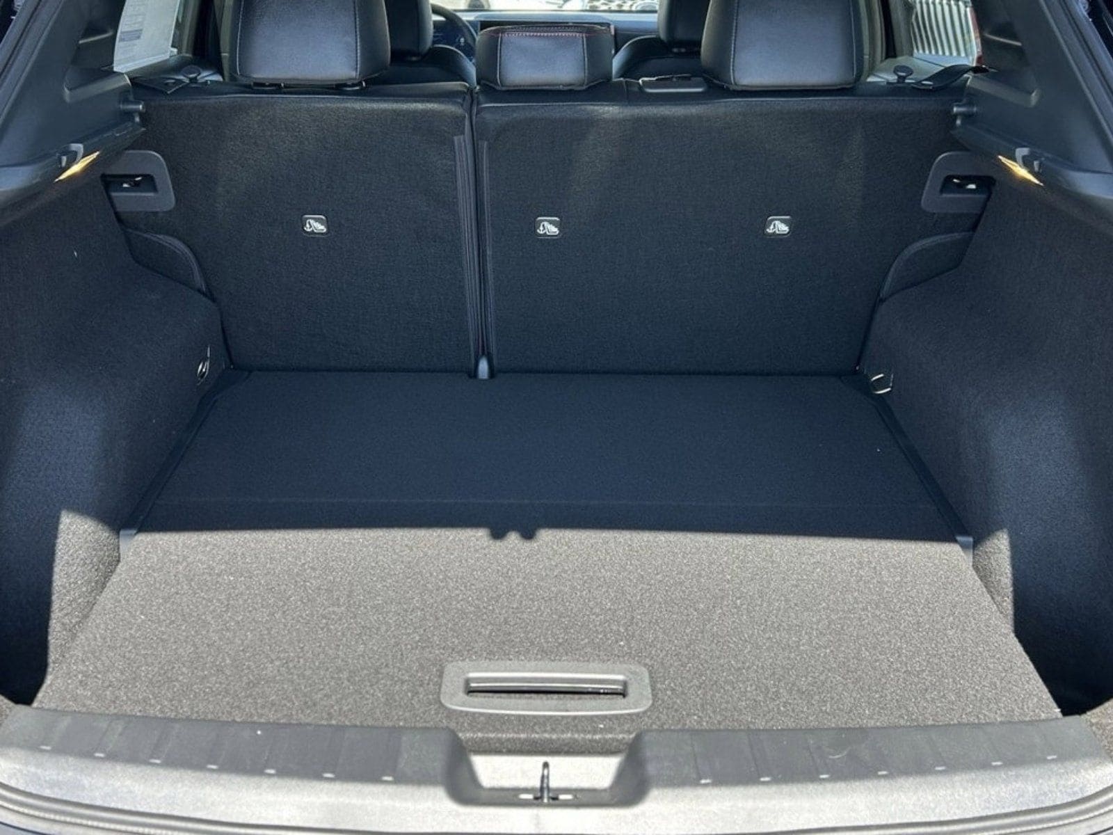 2025 Nissan Kicks SR - Photo 15