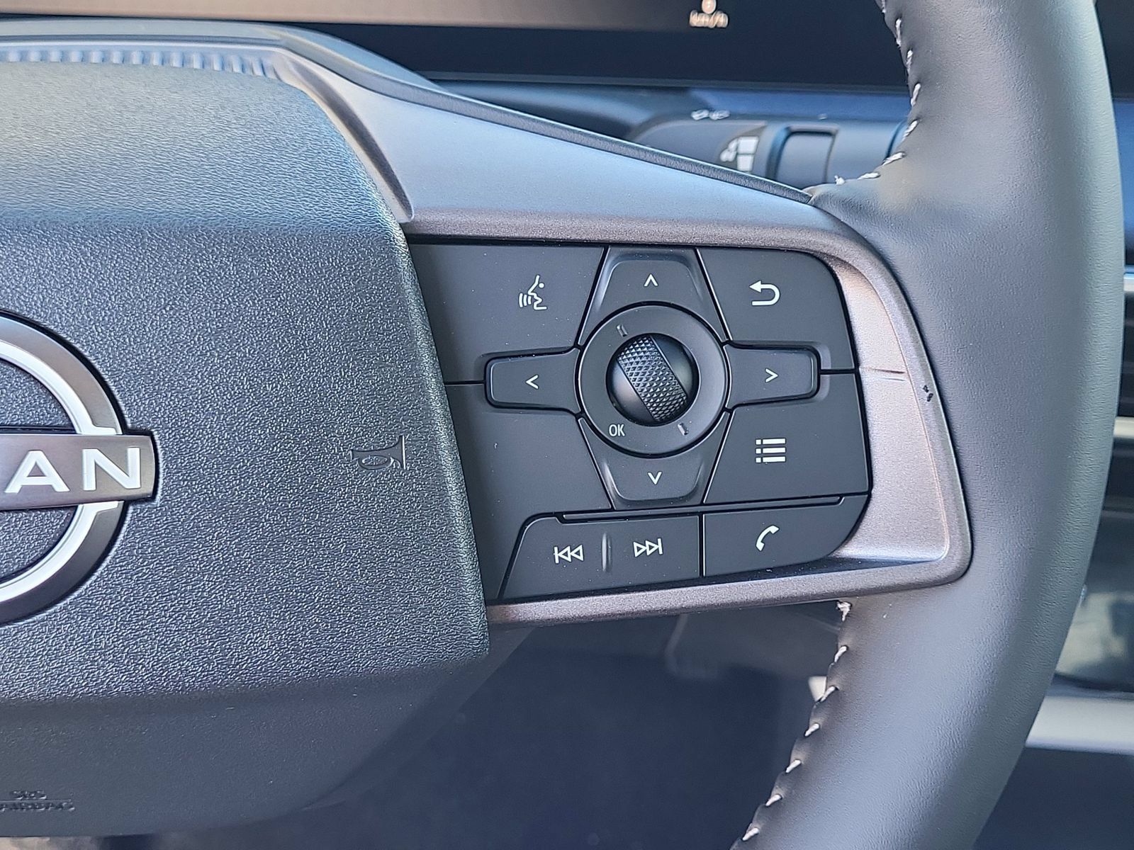 2026 Nissan Sentra SL - Photo 12