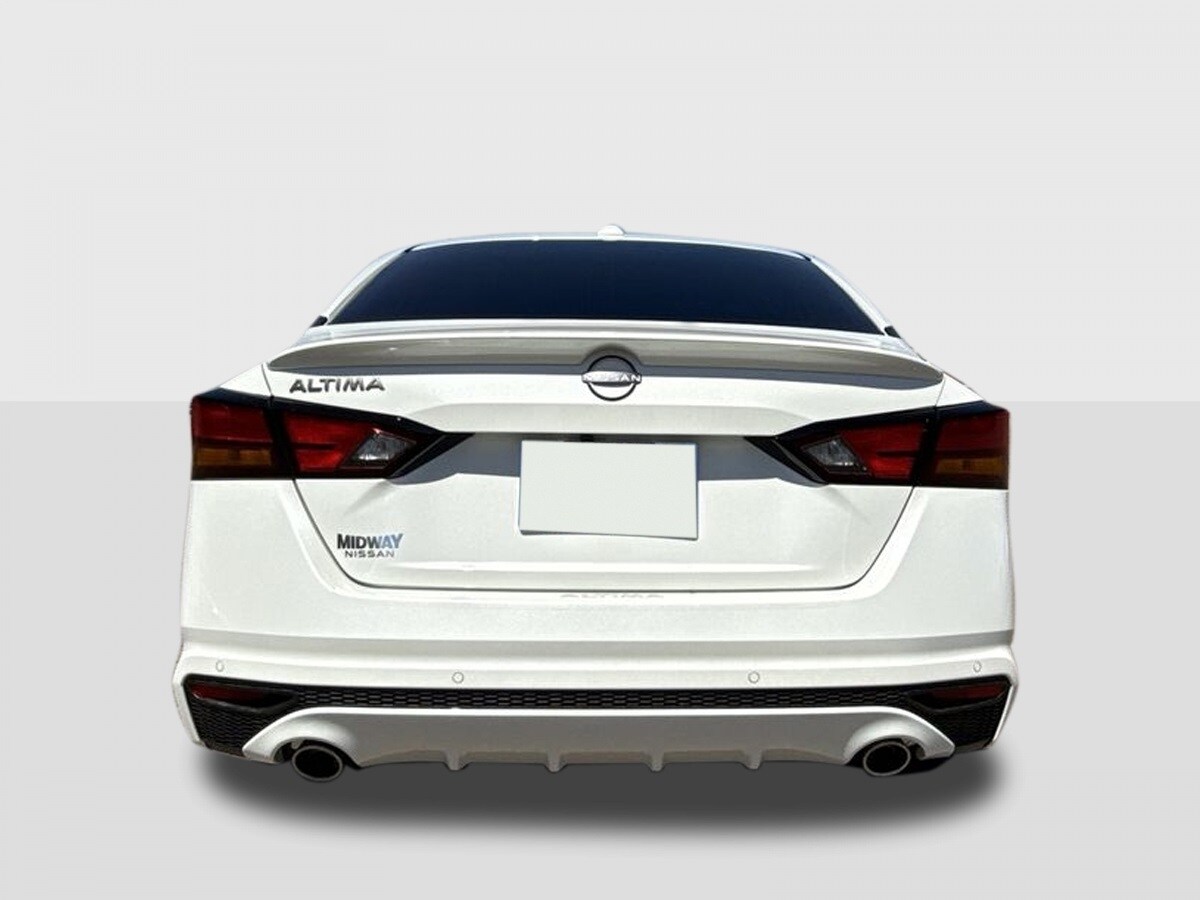 2025 Nissan Altima SV photo 4