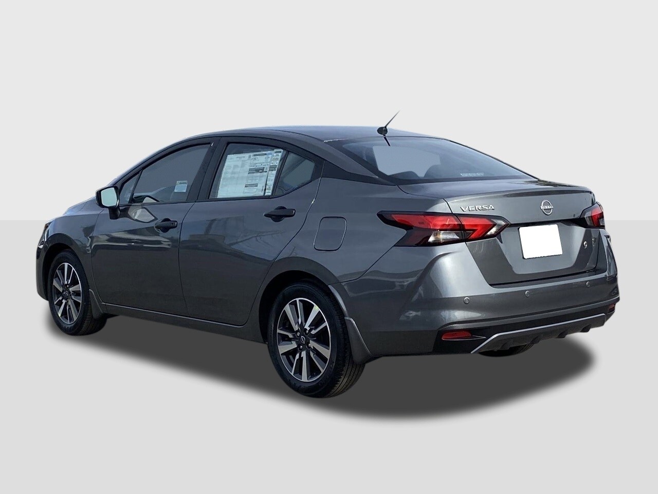 2025 Nissan Versa 1.6 S photo 2