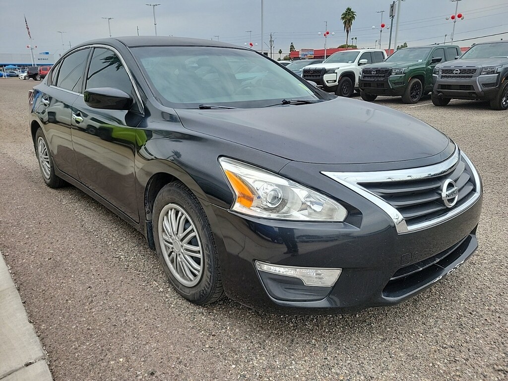 Used 2014 Nissan Altima 2.5 S Sedan