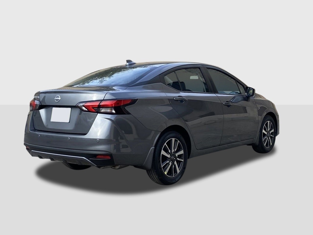 2025 Nissan Versa 1.6 SV photo 4