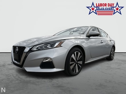 2022 Nissan Altima 2.5 SV Sedan
