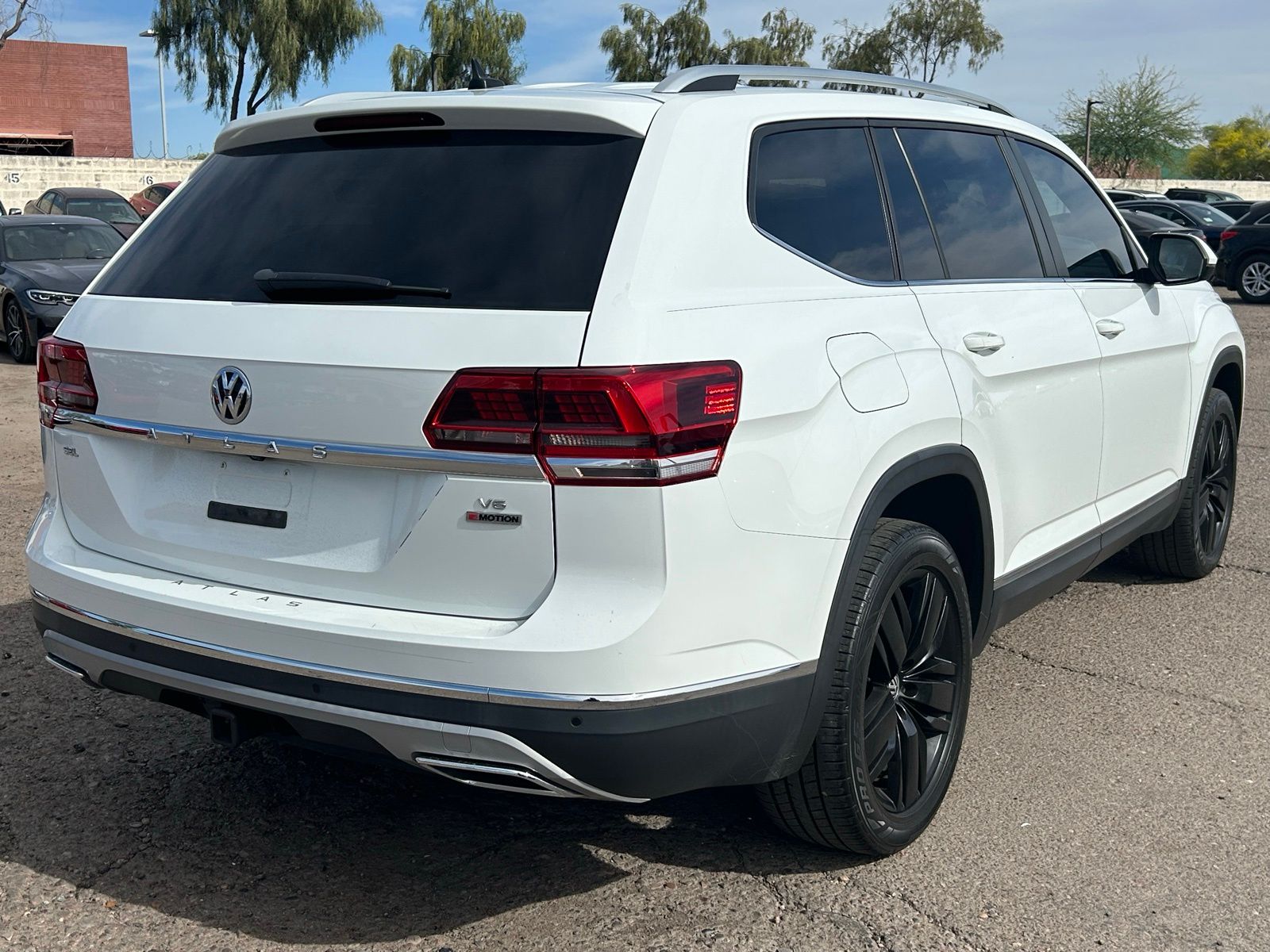 View vehicle photo 4