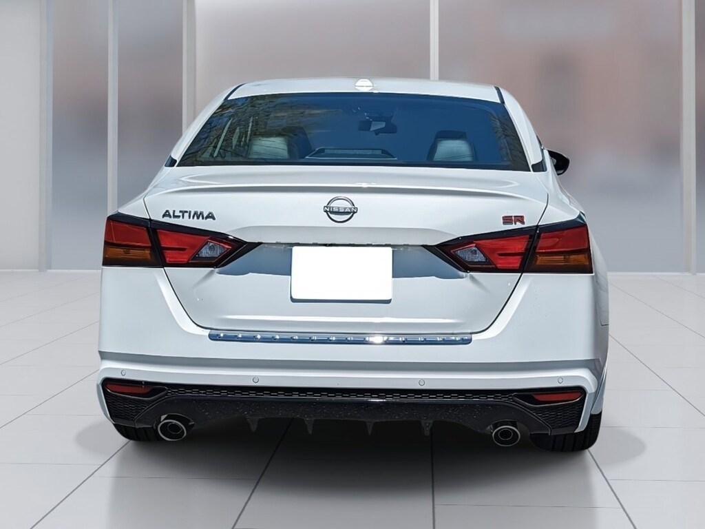 New 2025 Nissan Altima SR Sedan
