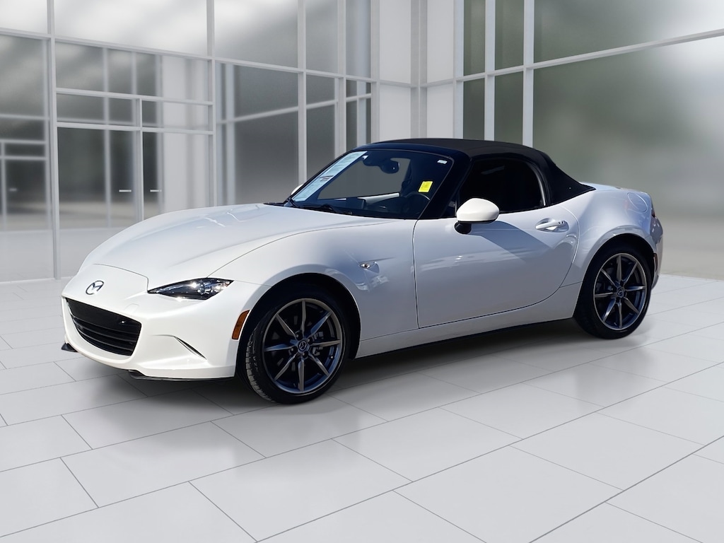 Used 2022 Mazda MX-5 Miata Grand Touring Convertible