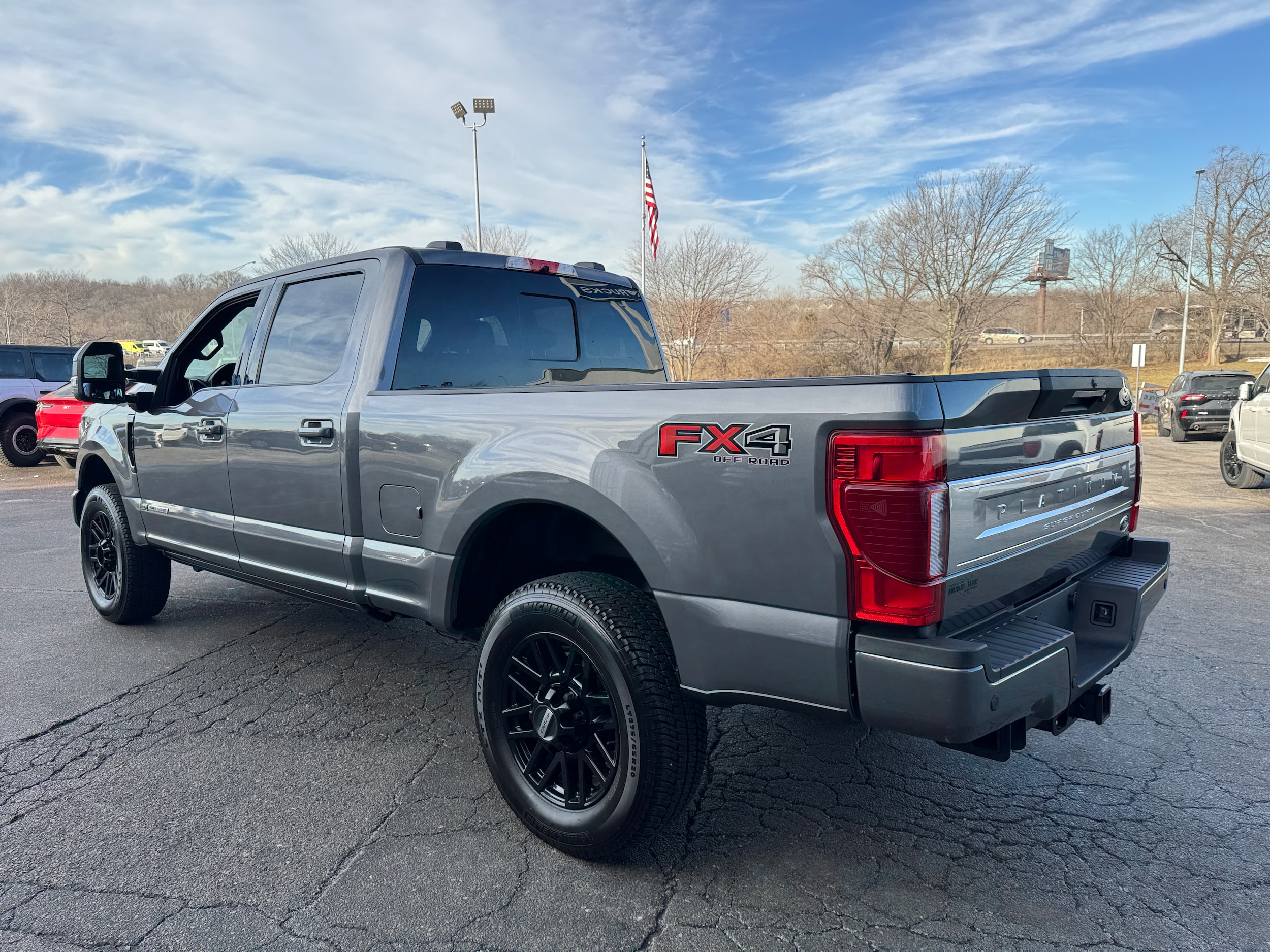 2022 Ford F-350 Super Duty Platinum - Photo 13