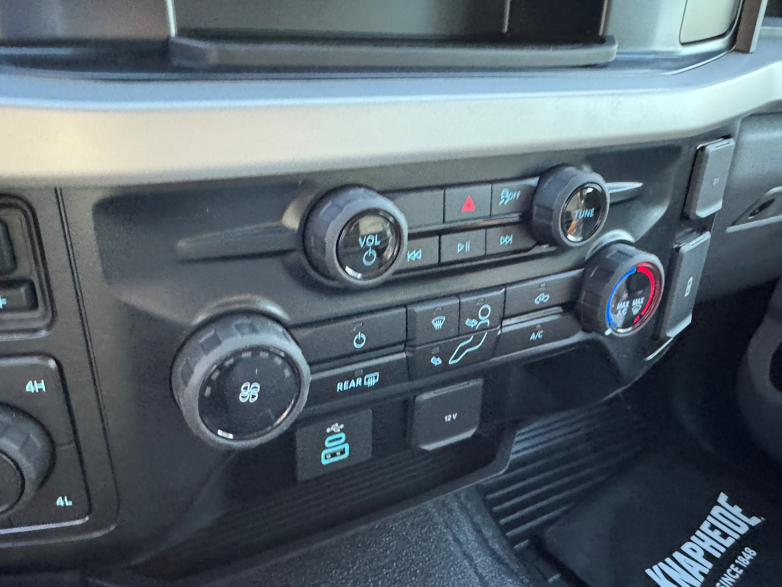 Photo 19
