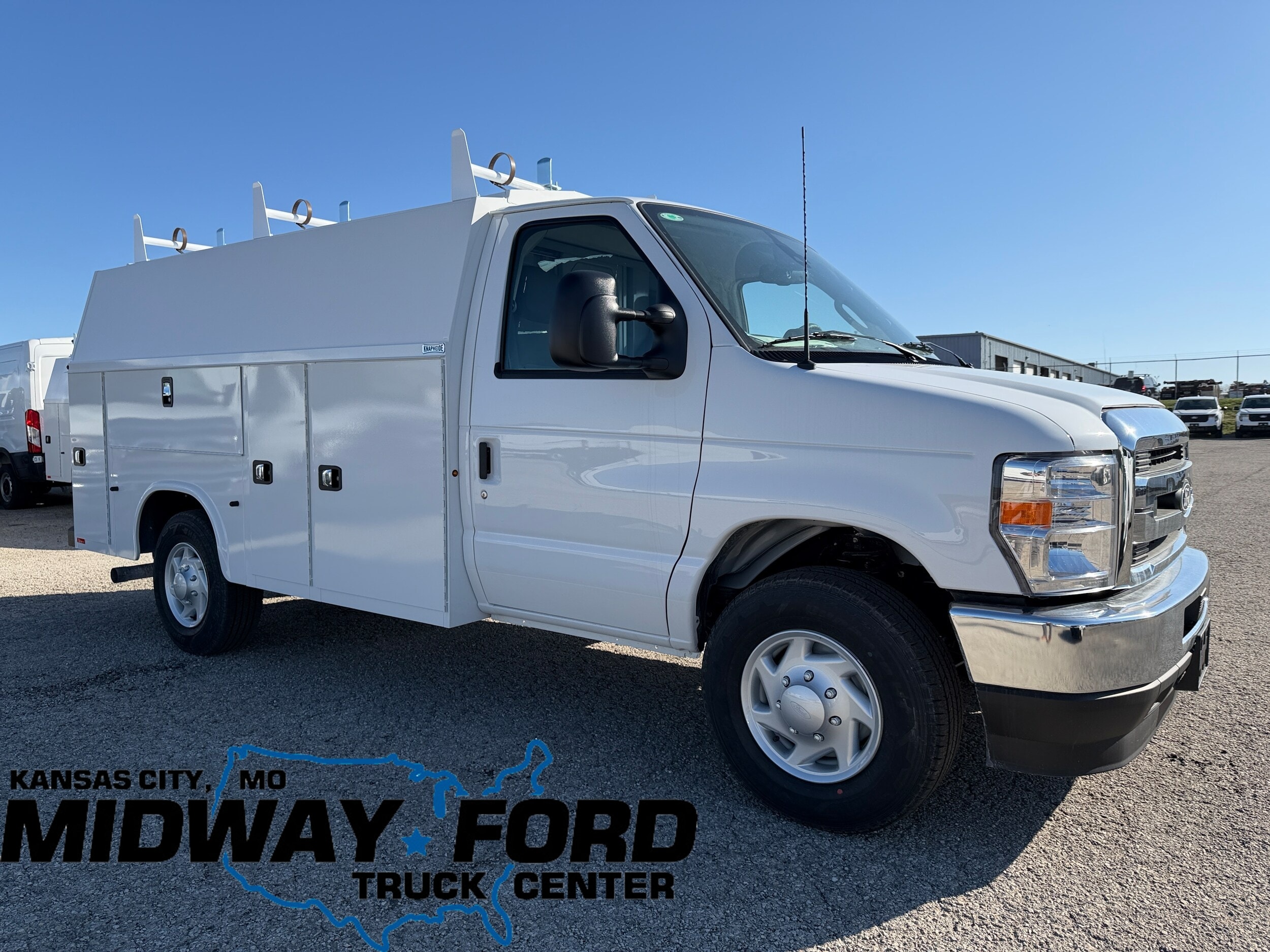2026 Ford E-Series SRW E-350 Super Duty 138 in WB's photo