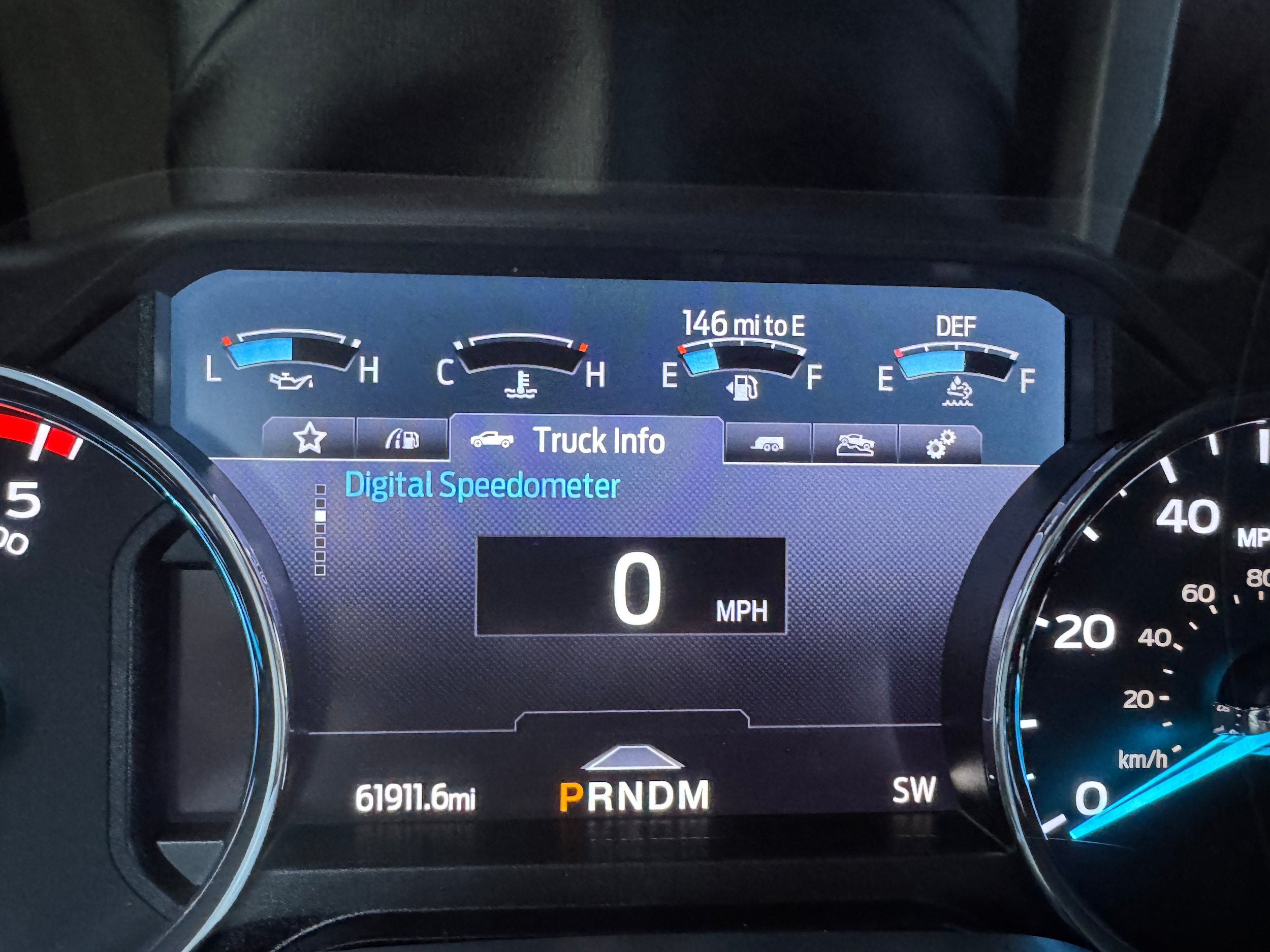 2022 Ford F-350 Super Duty Platinum - Photo 23