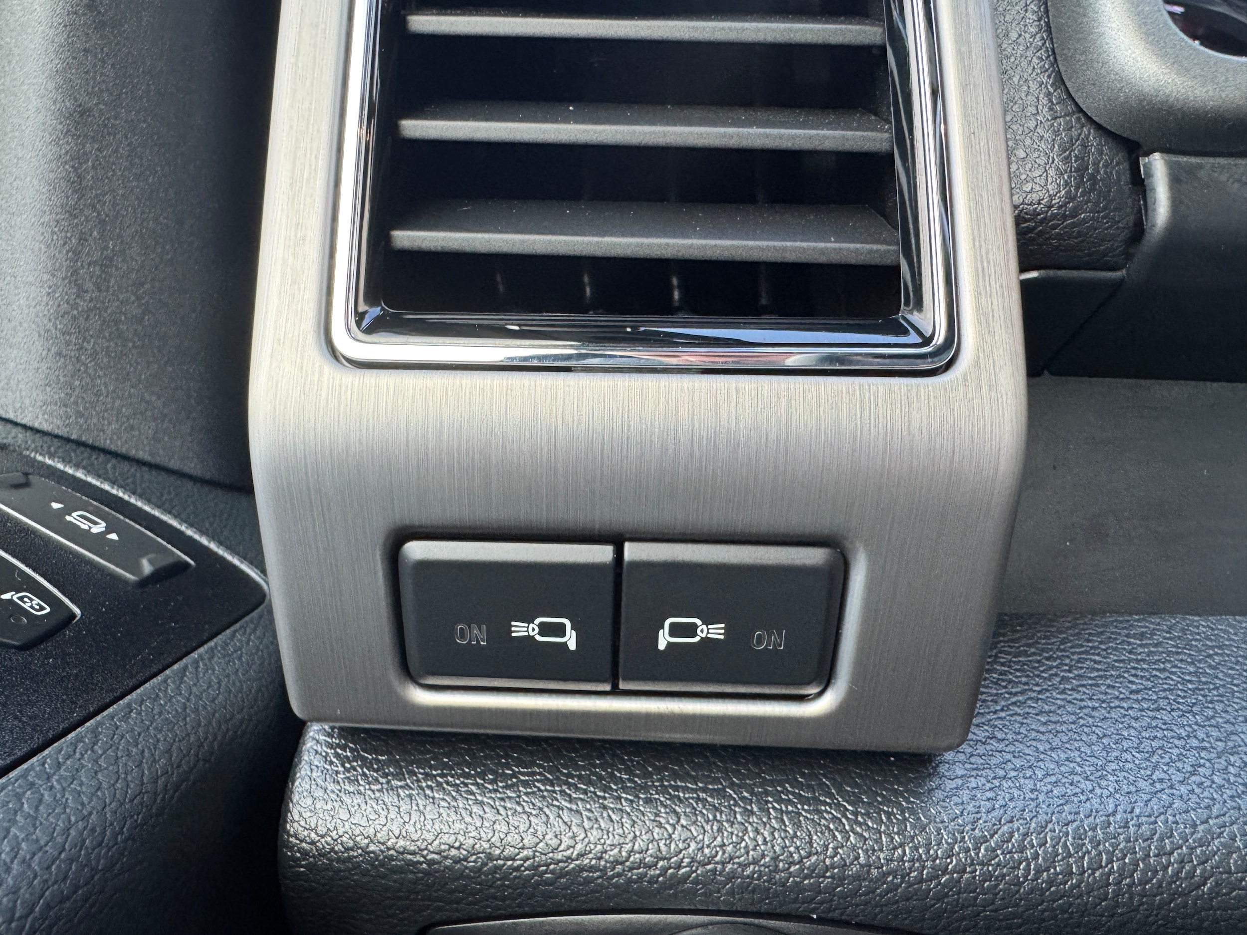 2022 Ford F-350 Super Duty Platinum - Photo 28