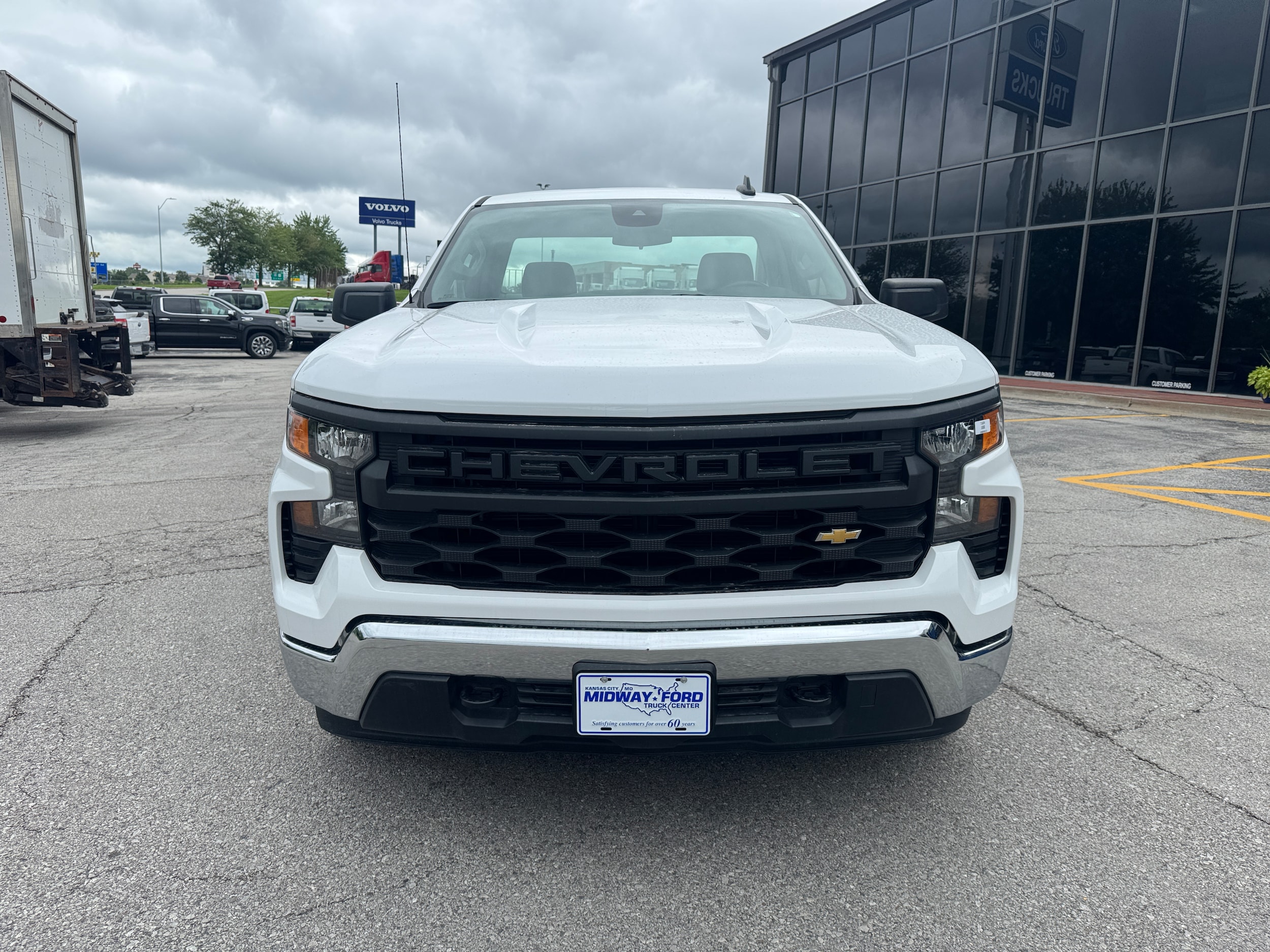 Used 2024 Chevrolet Silverado 1500 Work Truck with VIN 3GCNAAED4RG303313 for sale in Kansas City