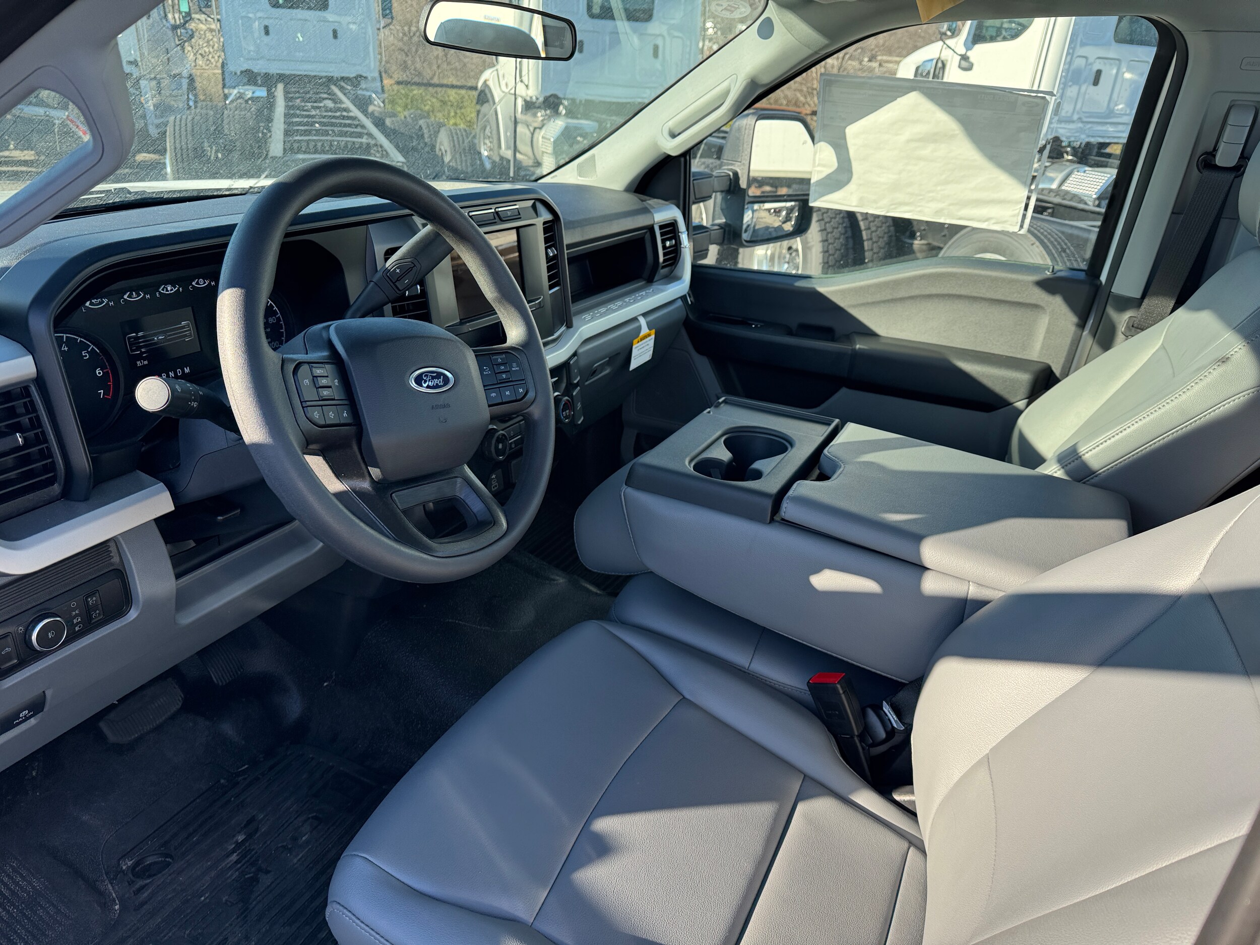 2024 Ford F-250 XL photo 3
