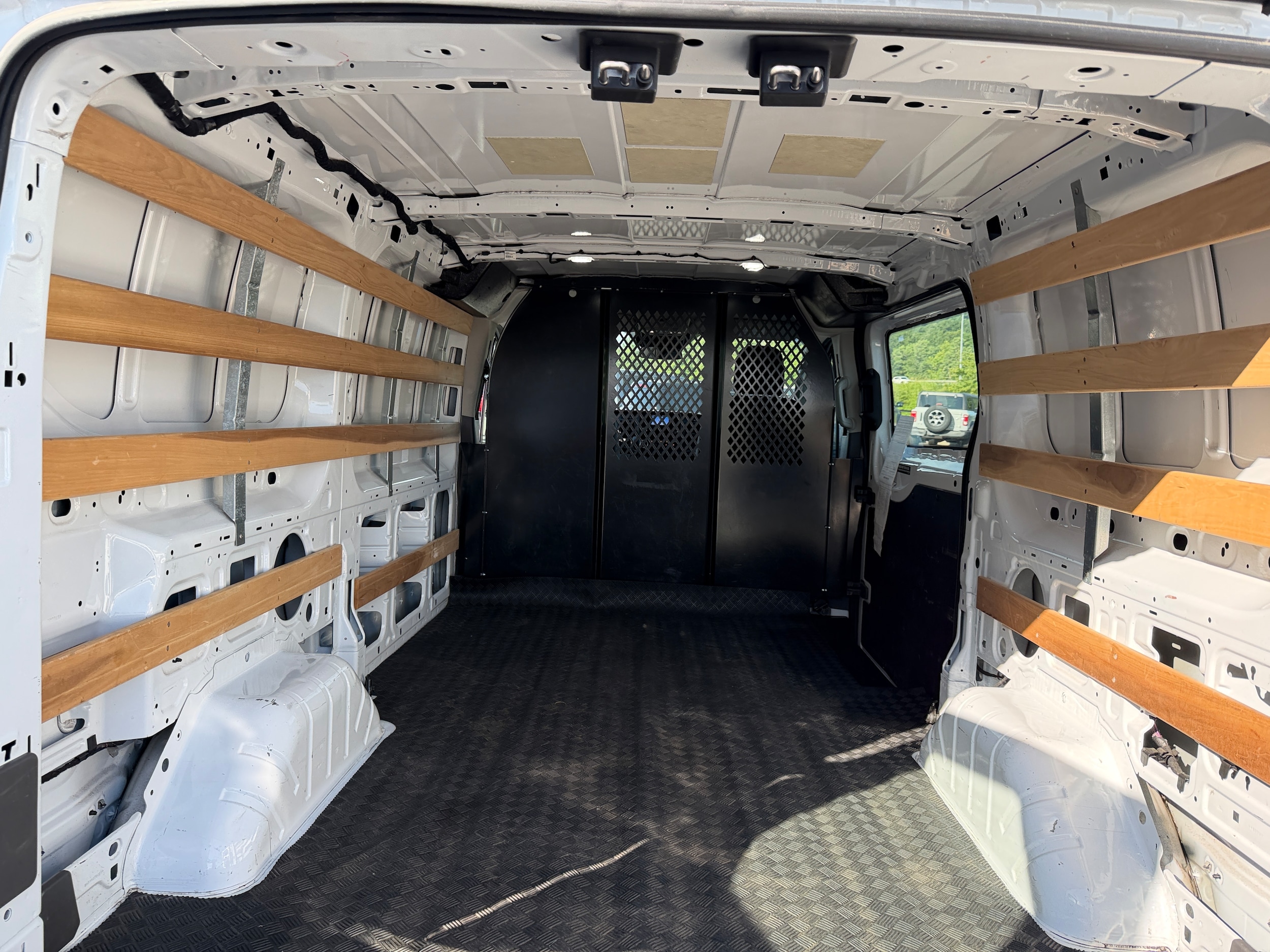 Used 2024 Ford Transit Van Base with VIN 1FTBR1Y88RKA62584 for sale in Kansas City