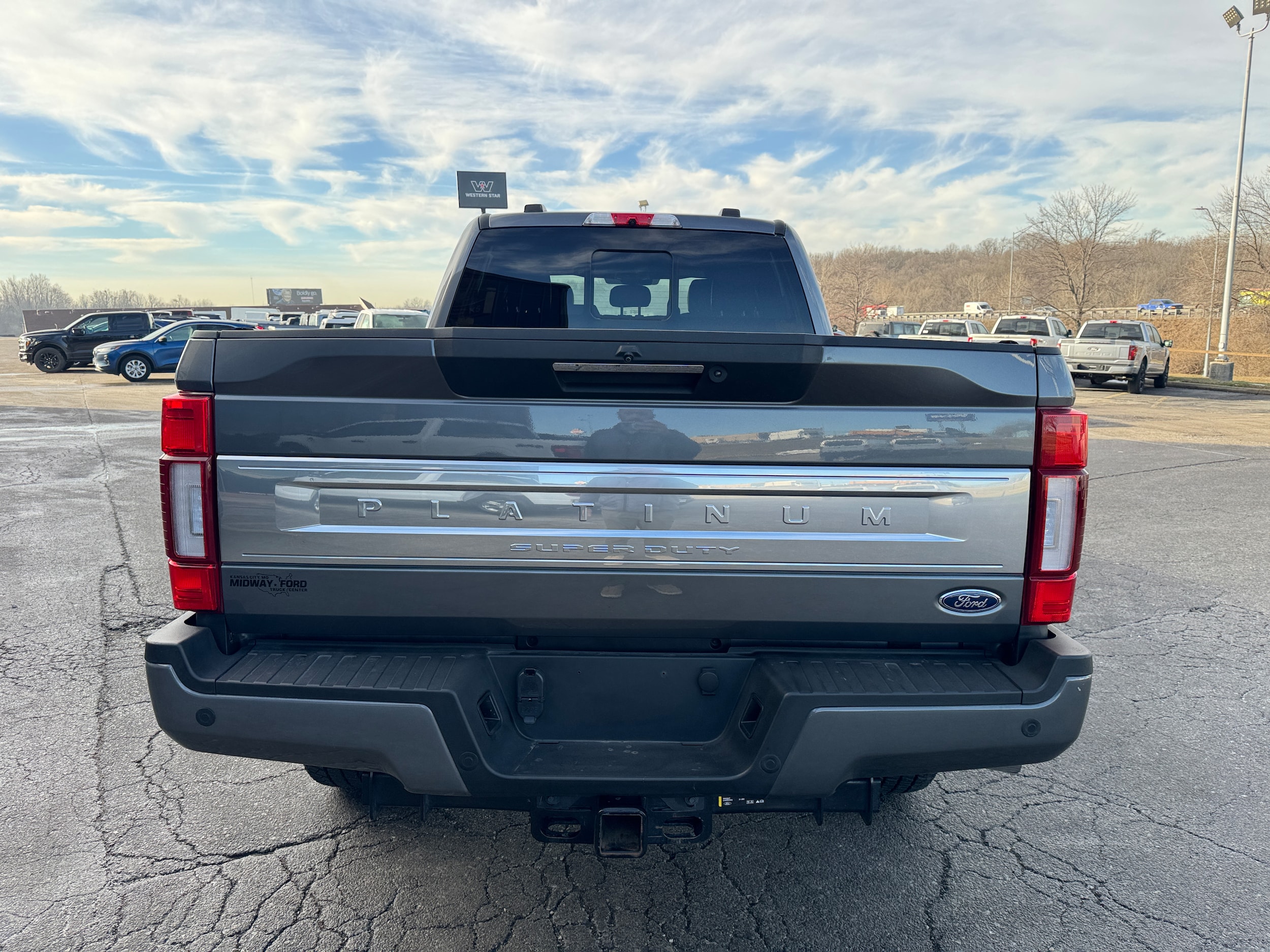 2022 Ford F-350 Super Duty Platinum - Photo 14
