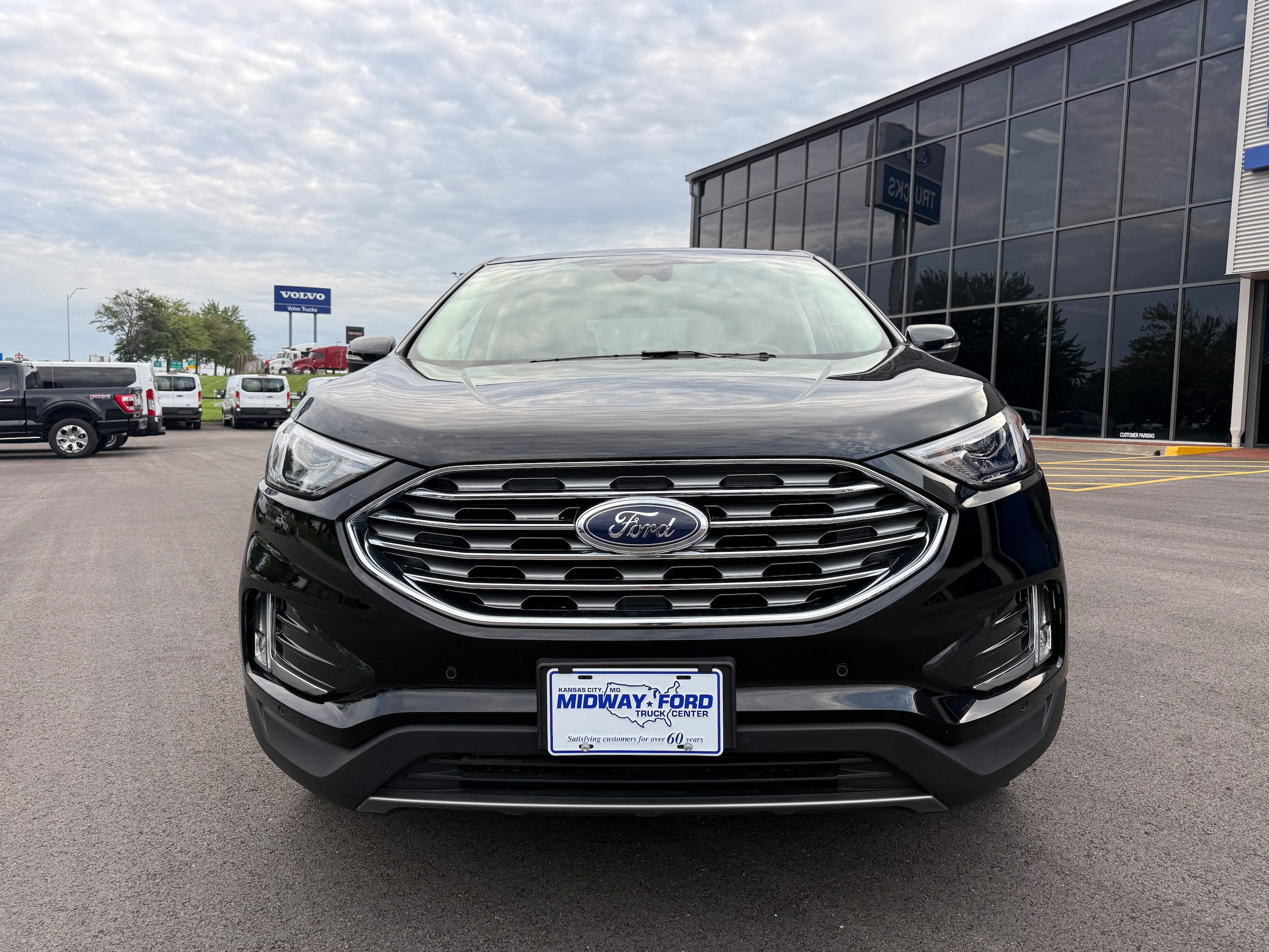 Used 2024 Ford Edge Titanium with VIN 2FMPK4K9XRBA38693 for sale in Kansas City