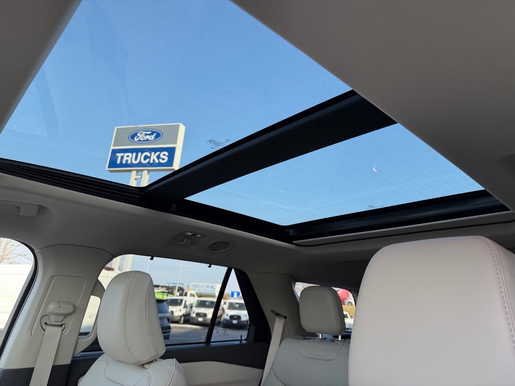 Used 2023 Ford Explorer Platinum SUV