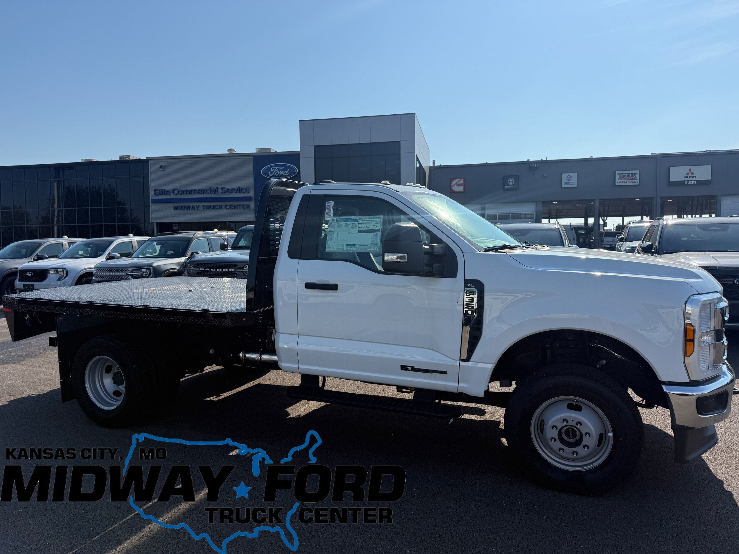 2025 Ford F-350 Chassis Pickup 