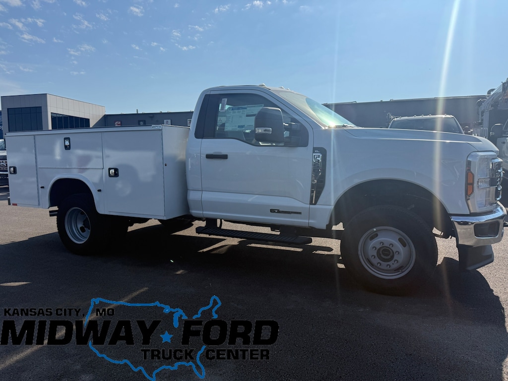 New 2025 Ford F-350 Chassis XL Service Body