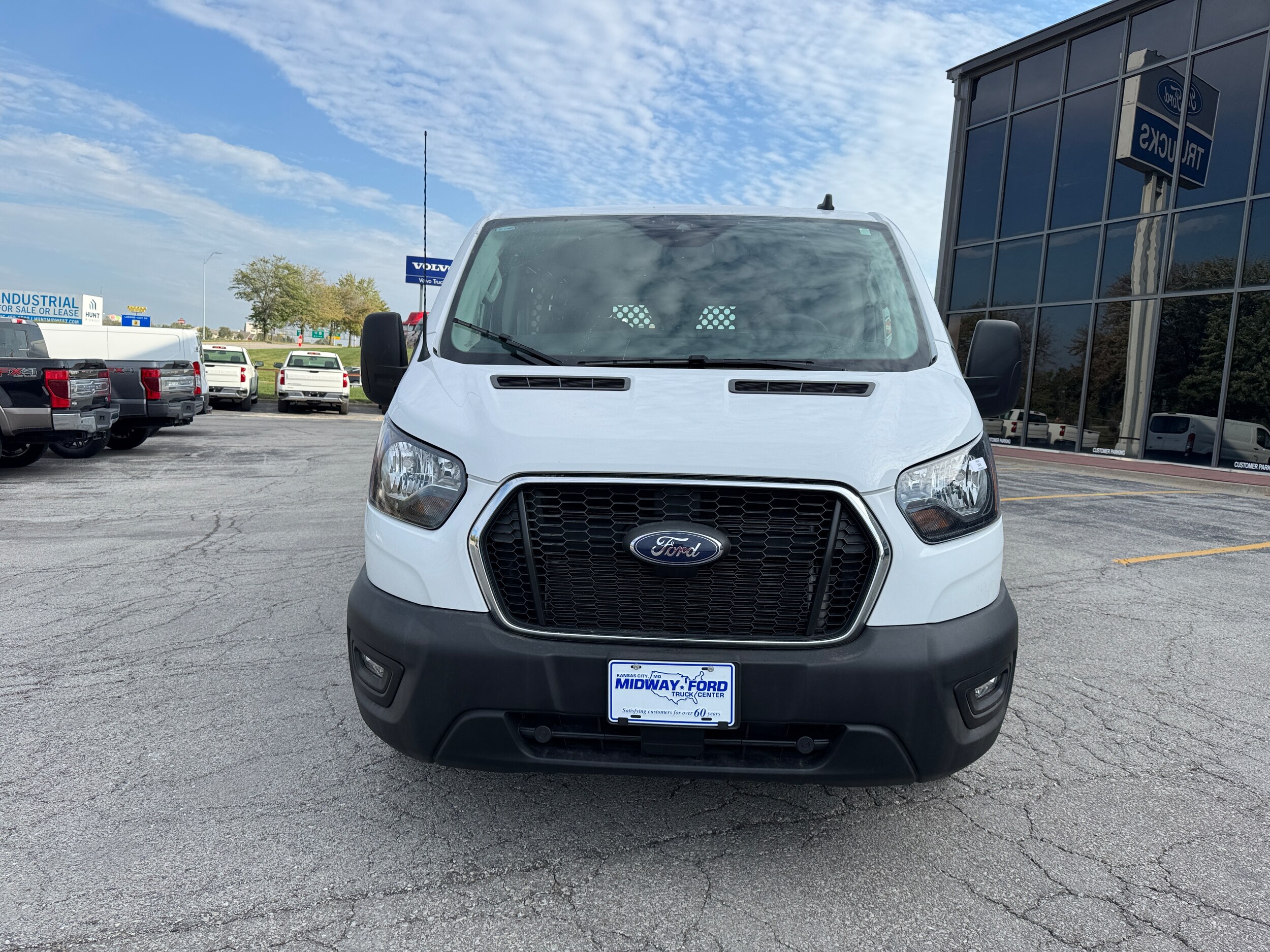 2023 Ford Transit photo 3