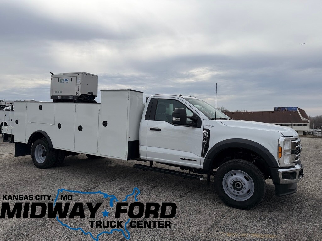 2025 Ford F-600 XL 4x4 Regular Cab 205-In DRW's photo