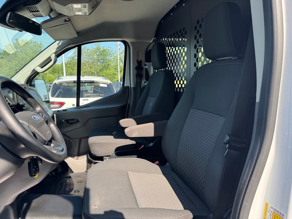 Used 2023 Ford Transit Van Base with VIN 1FTBR1Y80PKB40532 for sale in Kansas City