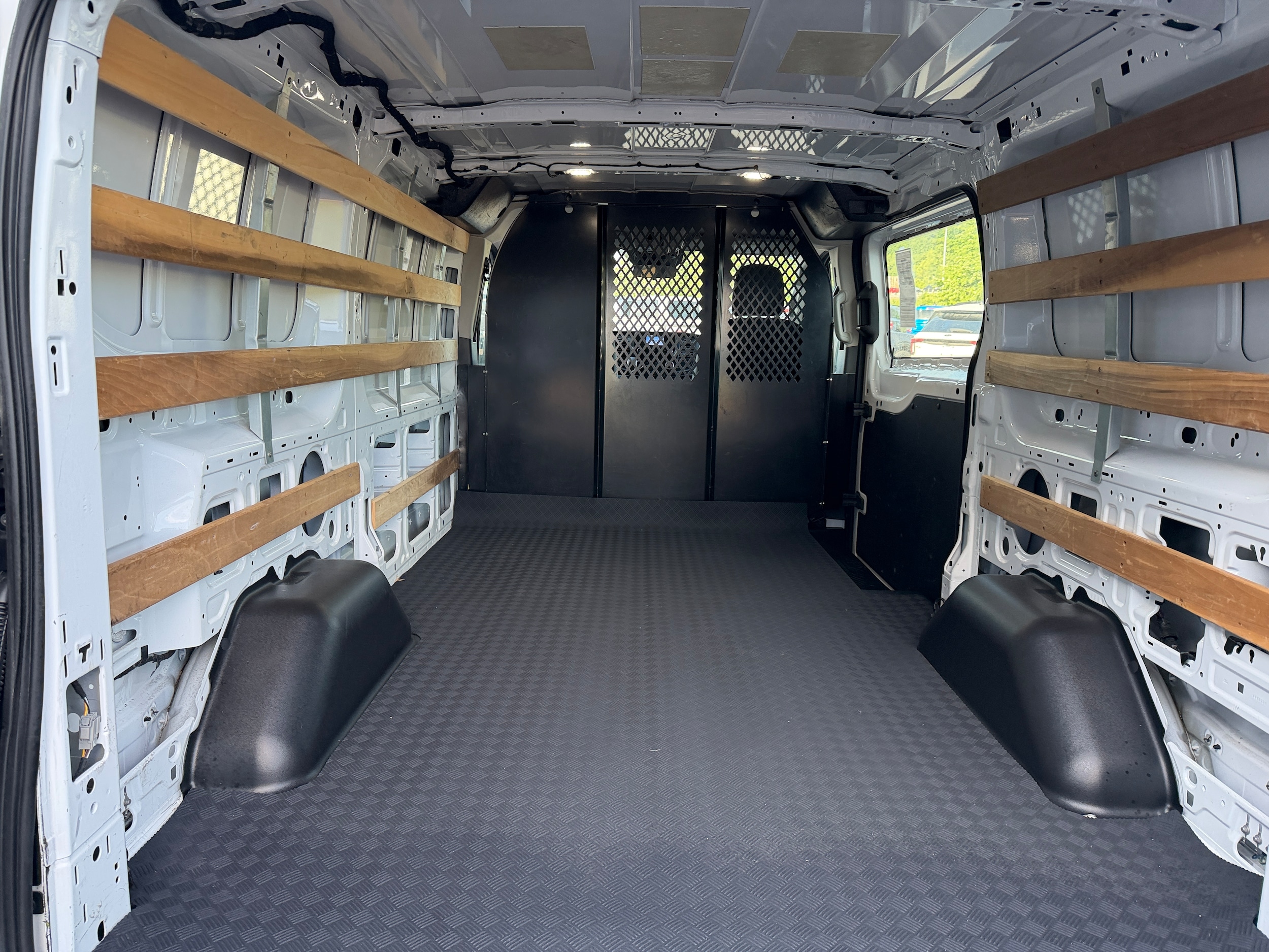 Used 2024 Ford Transit Van Base with VIN 1FTBR1Y83RKA40010 for sale in Kansas City
